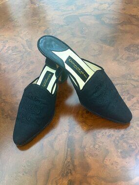 Vintage 80s Donna Karan Black Label Embroidered Black Pointed Toe Mules Sz 7.5B